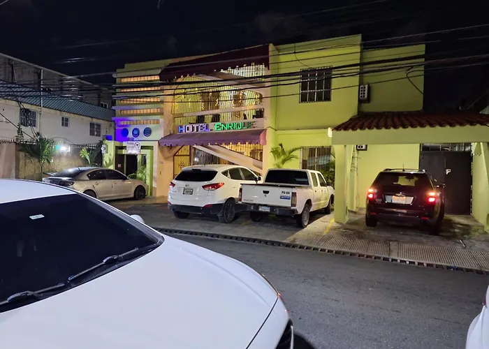 Hotel Enrique I Gazcue, Bed And Parking Santo Domingo
