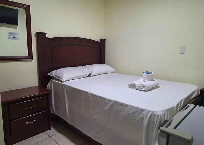 Hotel Enrique I Gazcue, Bed And Parking Santo Domingo