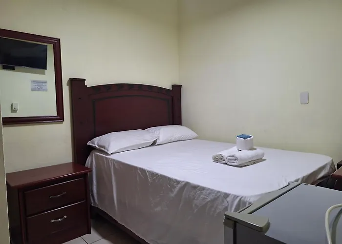 Hotel Enrique I Gazcue, Bed And Parking Santo Domingo